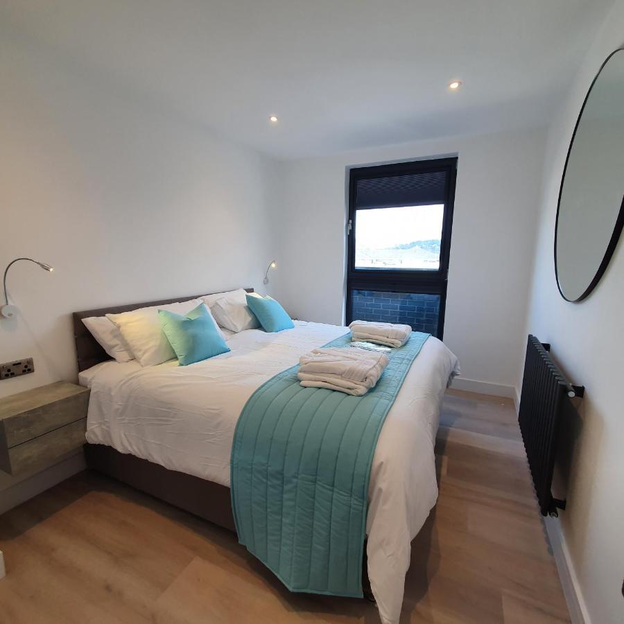 Central Penthouse With Hot Tub & Views 24 Cheltenham Esterno foto