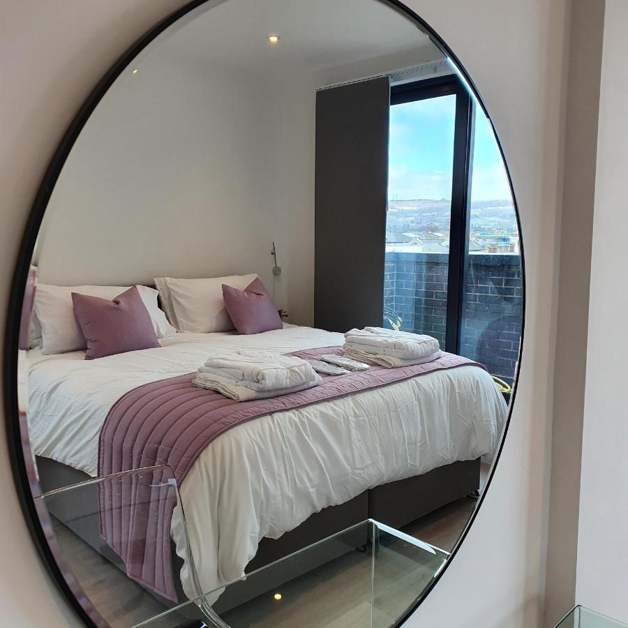 Central Penthouse With Hot Tub & Views 24 Cheltenham Esterno foto